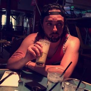 Meet your Posher, Chris